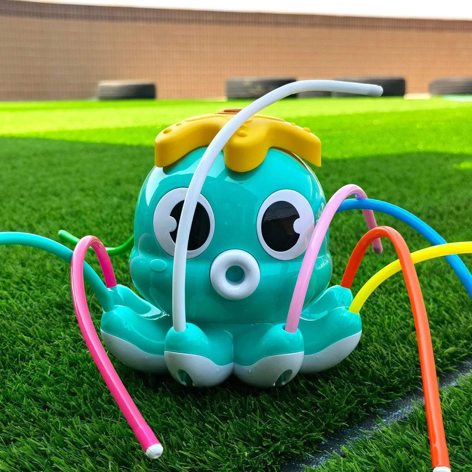 Octopus Sprinkler Water Spray Outdoor Toy Backyard Garden Water Toys Summer Yard Cartoon Splash Sprinkler Baby Bath Toy for Kids